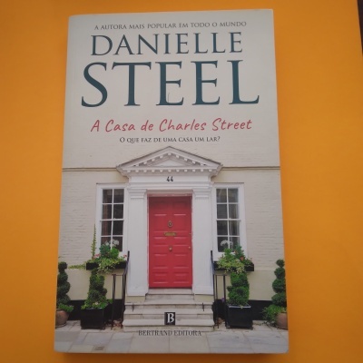 A Casa de Charles Street, Danielle Steel