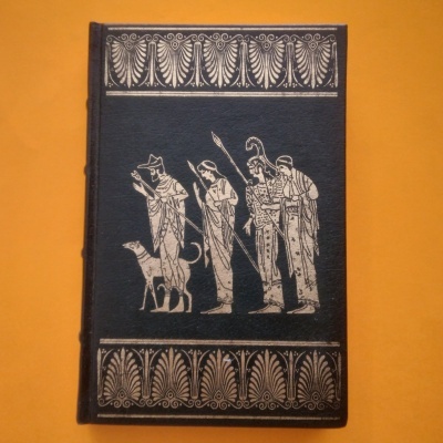 Prometeu agrilhoado, Electra, Antígona; As vespas