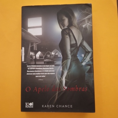 O Apelo das Sombras, Karen Chance