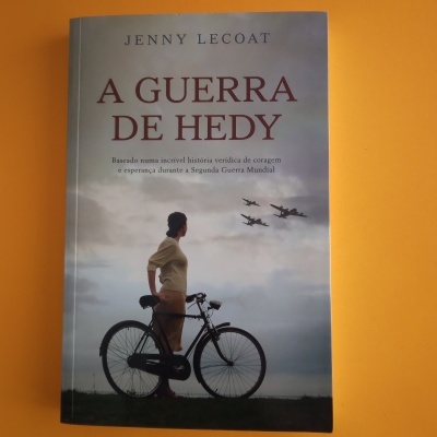 A Guerra de Hedy, Jenny Lecoat