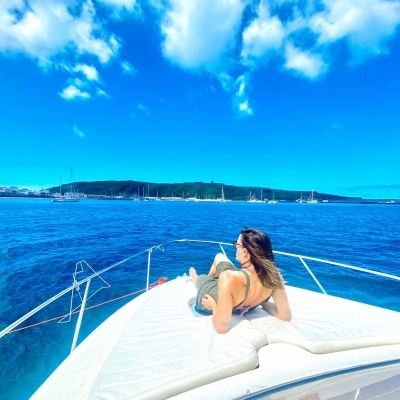 Passeio&#x2F;Pesca&#x20;de&#x20;Barco&#x20;a&#x20;Sudeste&#x20;da&#x20;&quot;Ilha&#x20;Terceira&quot;&#x20;&#x20;4h&#x20;&#x28;max.&#x20;6px&#x29;