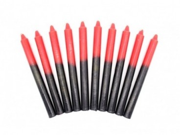 vela preta e vermelha