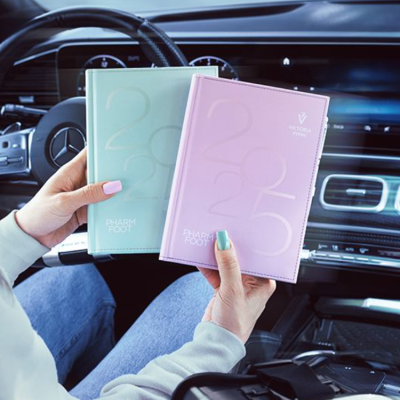 Agenda Victoria Vynn 2025 - Rosa