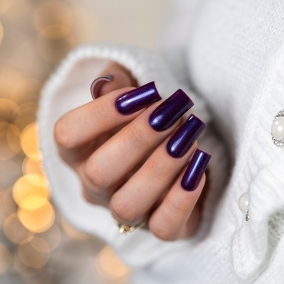 Verniz Gel Saute Nails S335 - Candy Moon (Azul‑marinho com Reflexos Roxos)