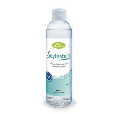 Frasco transparente de plástico com rótulo branco e verde