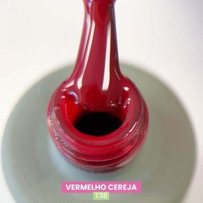 The Gel Polish Andreia True Pure T38 (Vermelho Cereja)
