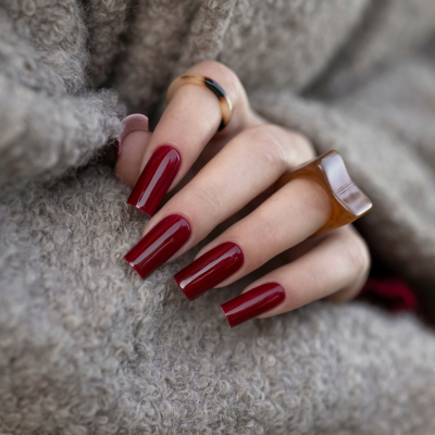 Verniz Gel Saute Nails S328 - Cherry Laquer (Bordô Cereja)