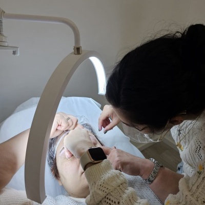 Curso de Threading e Design de Sobrancelhas com henna