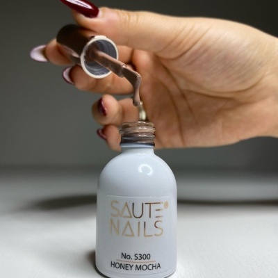 Verniz Gel Saute Nails S300 - Honey Mocha (Caramelo)