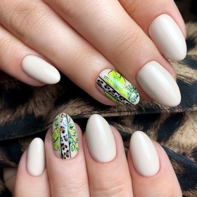 Victoria Vynn PURE 074 – Toasted Almond