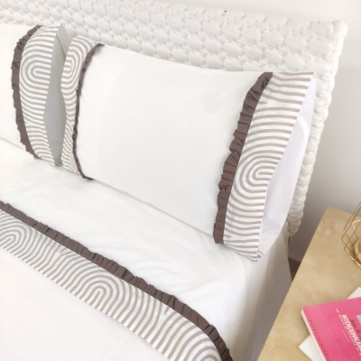 Juego de Sábanas Brownie Volante