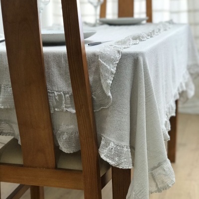 Mantel Y Camiño Volante Con Encaje