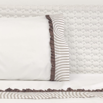 Juego de Sábanas Brownie Volante