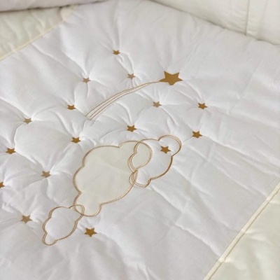 Conjunto Edredón Bordado Daisy