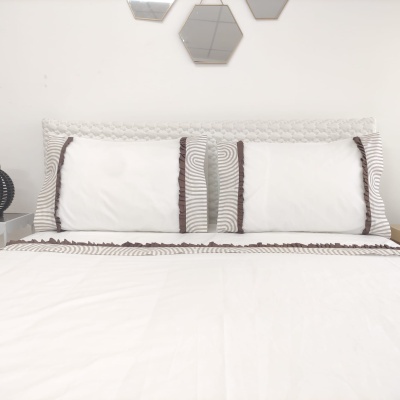 Juego de Sábanas Brownie Volante