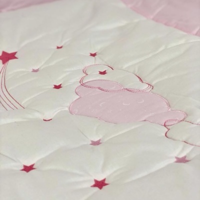 Conjunto Edredón Bordado Daisy