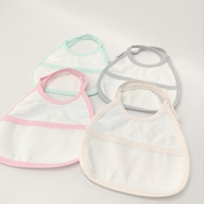 Babero Redondo Con Plástico