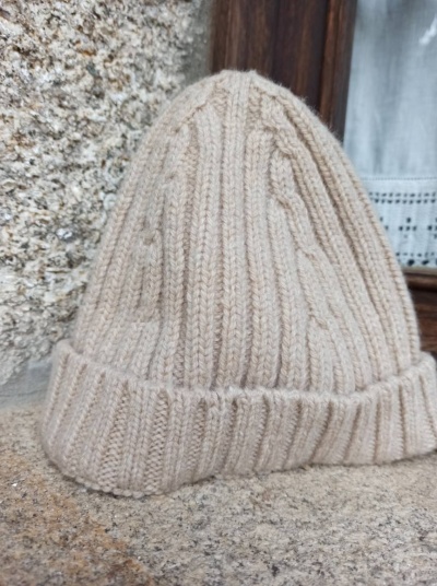 Gorro 100% lã de ovelha em malha canelada - Creme