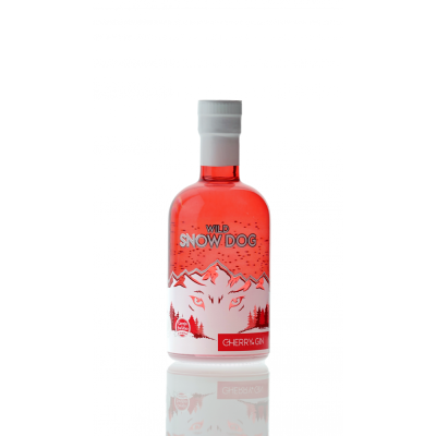 Garrafa de Cherry Gin Wild Snow Dog com rótulo vermelho e branco e desenho de lobo