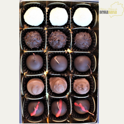 Bombons Artesanais de Chocolate e Cereja do Fundão Caixa de 15 bombons