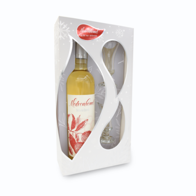 Packagem branca com garrafa de Medronho e dois copos transparentes.