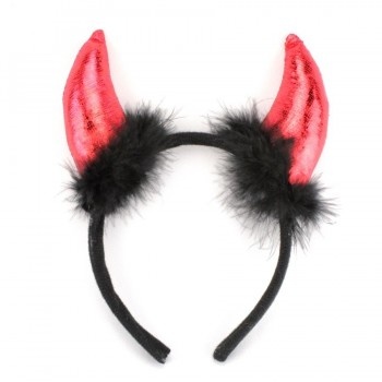 Arco com orelhas vermelhas brilhantes e peludas pretas