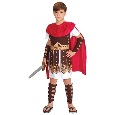 Menino com fato infantil de gladiador romano com capa vermelha e espada de brinquedo