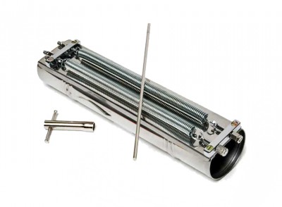 Instrumento musical de metal com molas tensionadas e acessórios