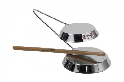 Sino metálico prateado com suporte e baqueta de madeira com texto impresso