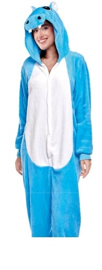 Pijama macacão azul claro com barriga branca e capuz com rosto de animal