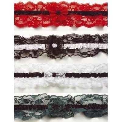 Cintas-ligas decoradas com flores