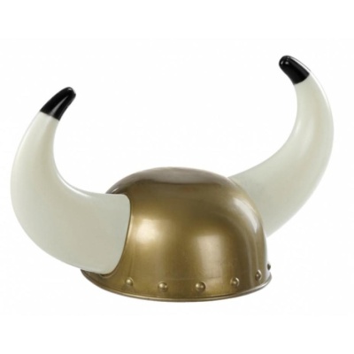 Capacete metálico dourado com chifres brancos e pontas pretas