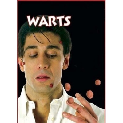 Capa de filme WARTS com homem e verrugas visíveis