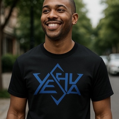 T-shirt preta Estr. masc