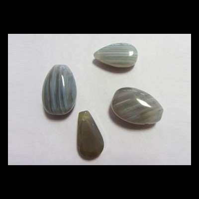 Ágata Cinzenta com buraco para pendurar (1 unidade)