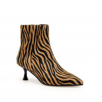 APEPAZZA :: Botins Nanda