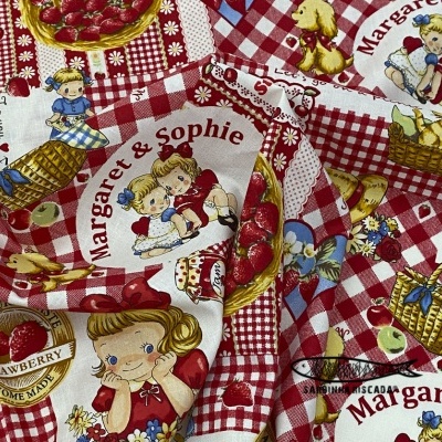 Margret & Sophie - Sweet Strawberry Red Margret & Sophie - Sweet Strawberry Red