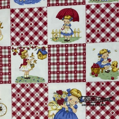 Margret & Sophie - Panel with a cute doll - Red