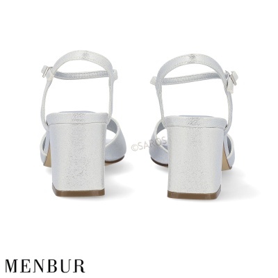 Sandálias femininas prata MENBUR com salto quadrado