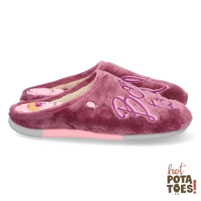 Chinelos rosa felpudos com texto bordado e sola branca