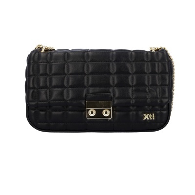 Mala de ombro preta acolchoada com fecho e corrente dourada Xti