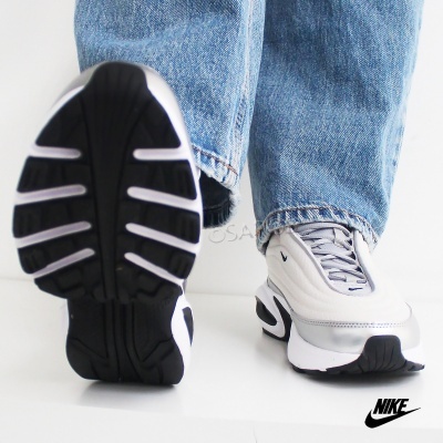 Sapatilha Nike Air Max Portal Hm0256 Prata