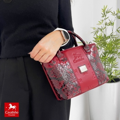 Mala de mão vermelha Cavalinho com padrão imitação pele de cobra e alças