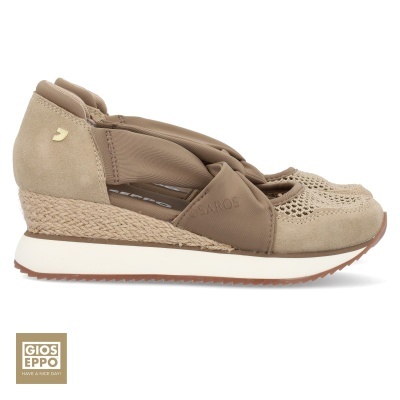 Sapatilhas Gioseppo bege com cunha e sola branca