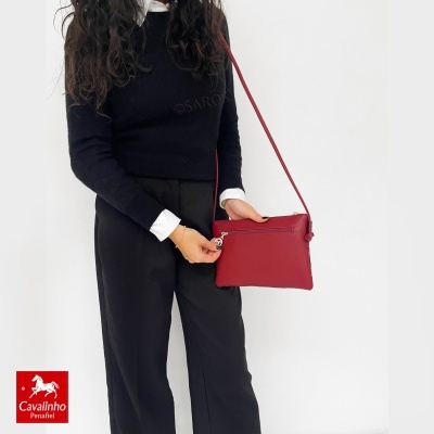 Mala ombro vermelha Cavalinho em pele com fecho e bolso exterior