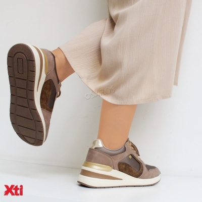 Sneakers Xti 143451 Taupe