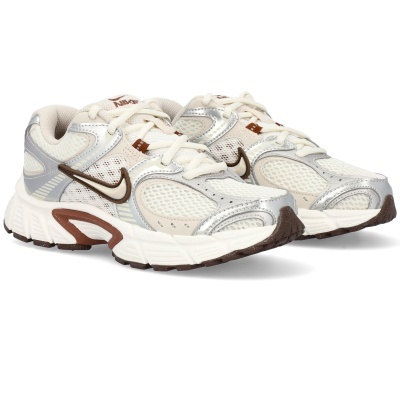 Sapatilha Nike V5 Rnr Hq7901 Multi-bege