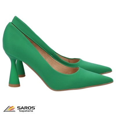 sapatos femininos salto alto verde bico fino