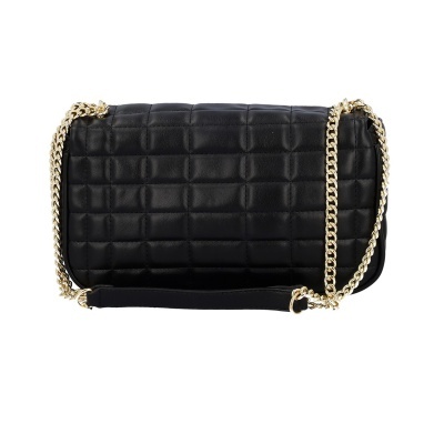 Mala preta de pele acolchoada com alça de corrente dourada