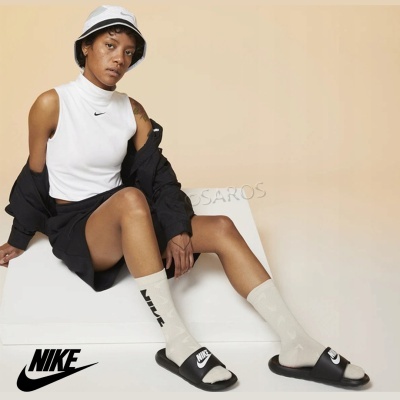 Chinelo Nike Victori One Cn9677 Preto com Branco